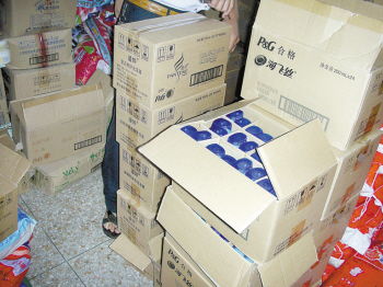 銅山查獲3500余瓶假冒洗發水，日用品銷售安全引關注